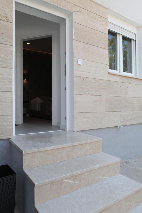 & Iris * Zadar
